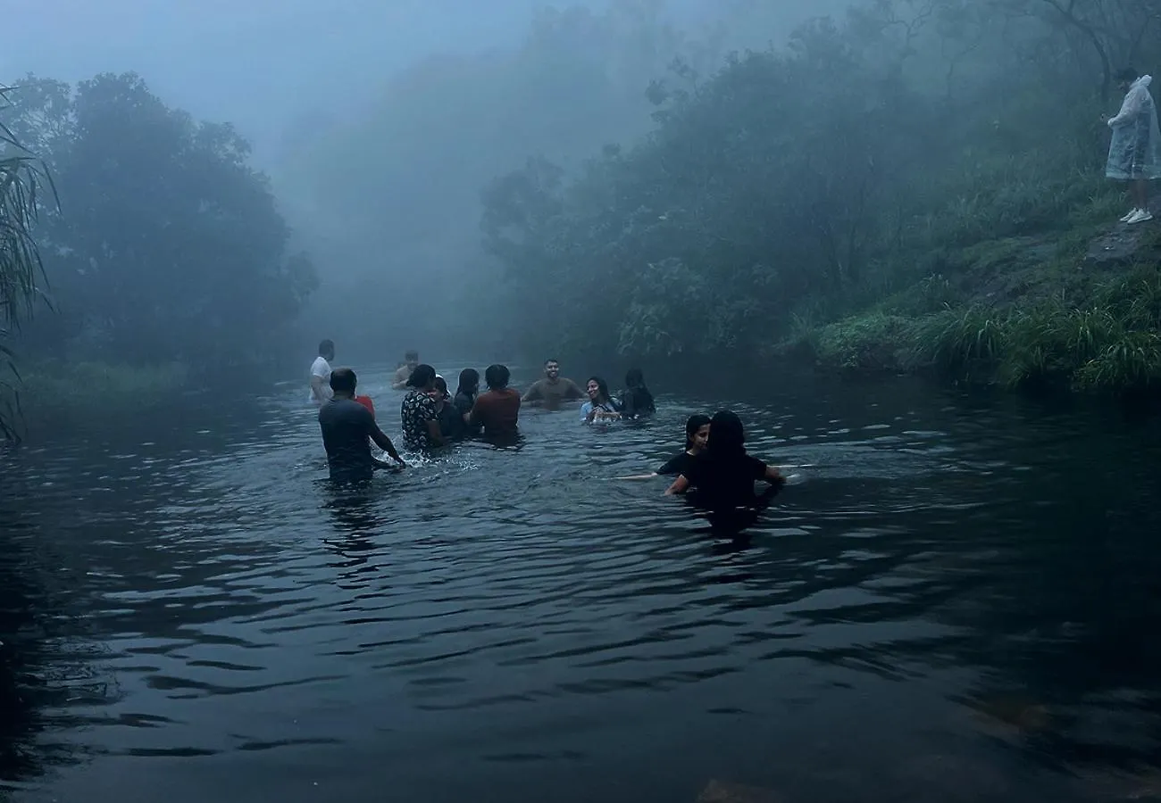Luxury tent Campper Urumbi Hill Camp Vagamon Pirmed India