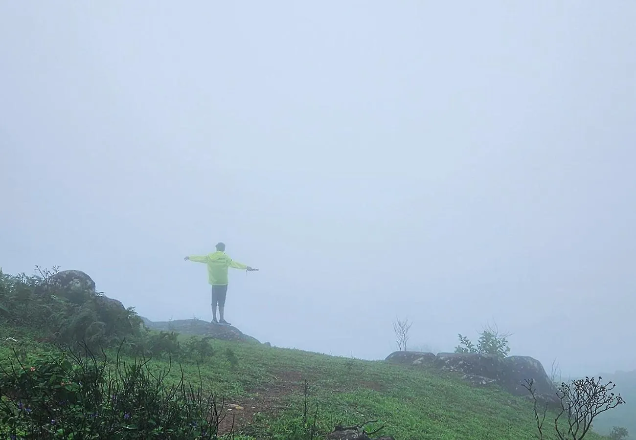 Luxury tent Campper Urumbi Hill Camp Vagamon Pirmed
