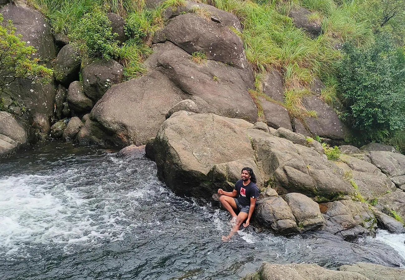 Campper Urumbi Hill Camp Vagamon Pirmed