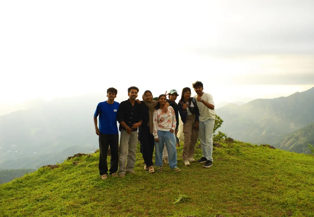 Campper Urumbi Hill Camp Vagamon Pirmed